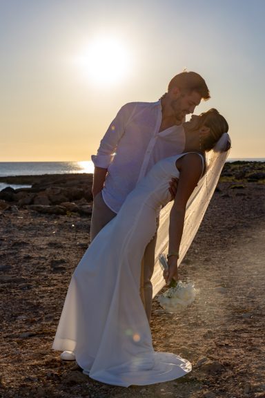 Ob barfuß am Strand oder romantisch in den Gassen der Altstadt – wir halten eure Liebe in einzigartigen Bildern fest.