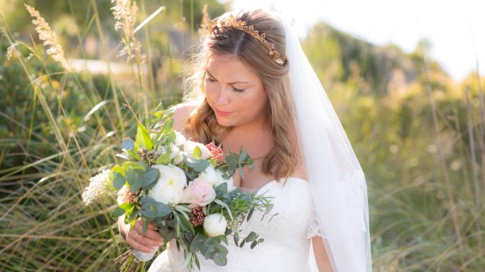 Als Hochzeitsfotograf auf Mallorca halte ich eure Hochzeit am Meer in natürlichen, emotionalen Bildern fest – authentisch und zeitlos.