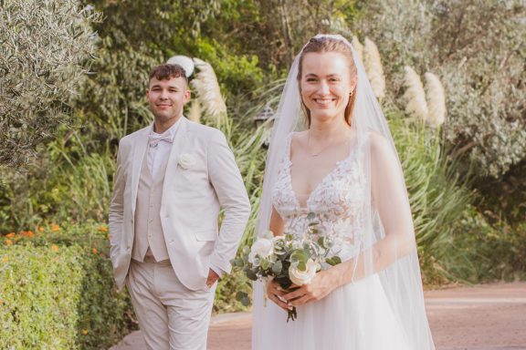 Als Hochzeitsfotograf halte ich eure schönsten Momente in authentischen, zeitlosen Bildern fest – ungestellt, emotional und voller Leben.